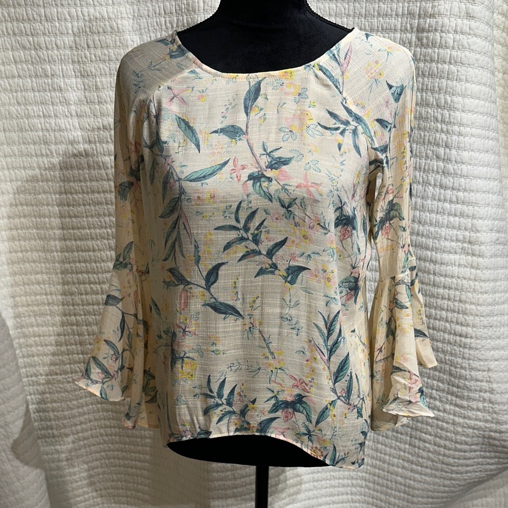 Lauren Conrad Cream Floral Peasant Blouse Size Small
